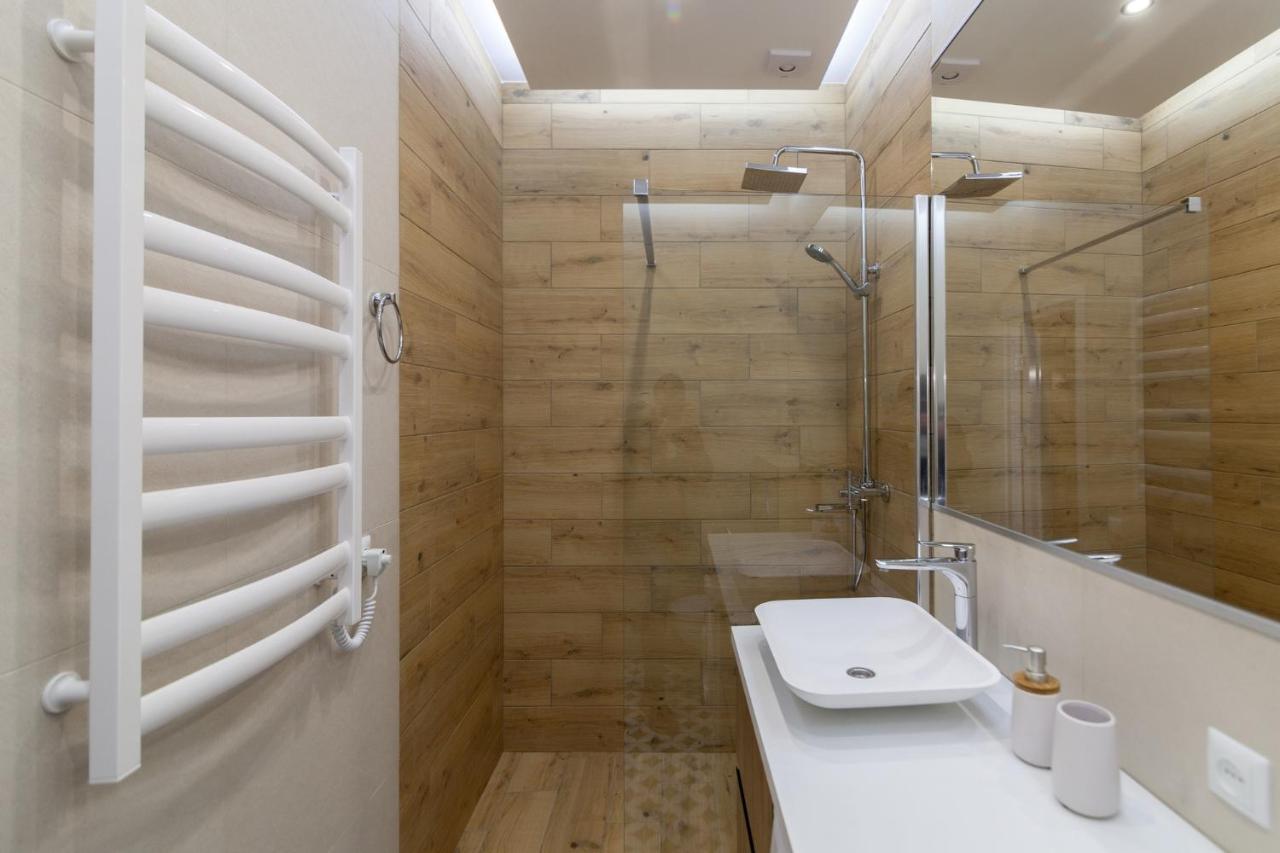 Royal Vip Apartment On Pidmurna 24 Λβιβ Εξωτερικό φωτογραφία