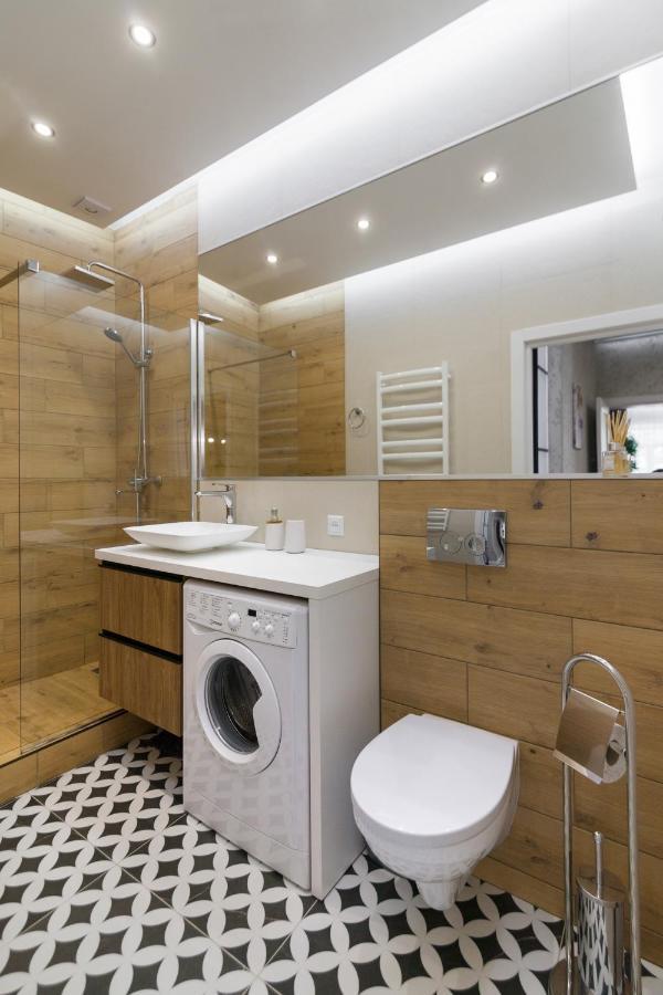 Royal Vip Apartment On Pidmurna 24 Λβιβ Εξωτερικό φωτογραφία